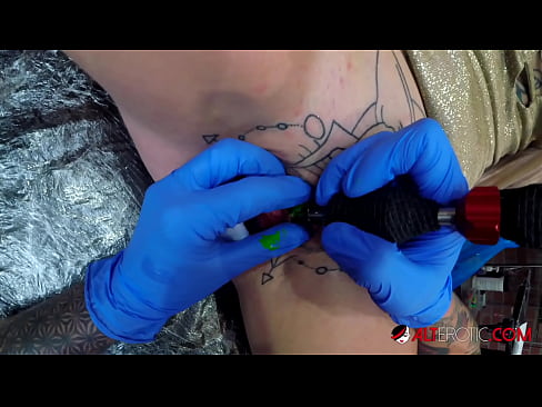 ❤️ Extremamente tatuada, a brasa Sully Savage fez uma tatuagem no seu clítoris Sexo superior em pt.passiveincome1.ru